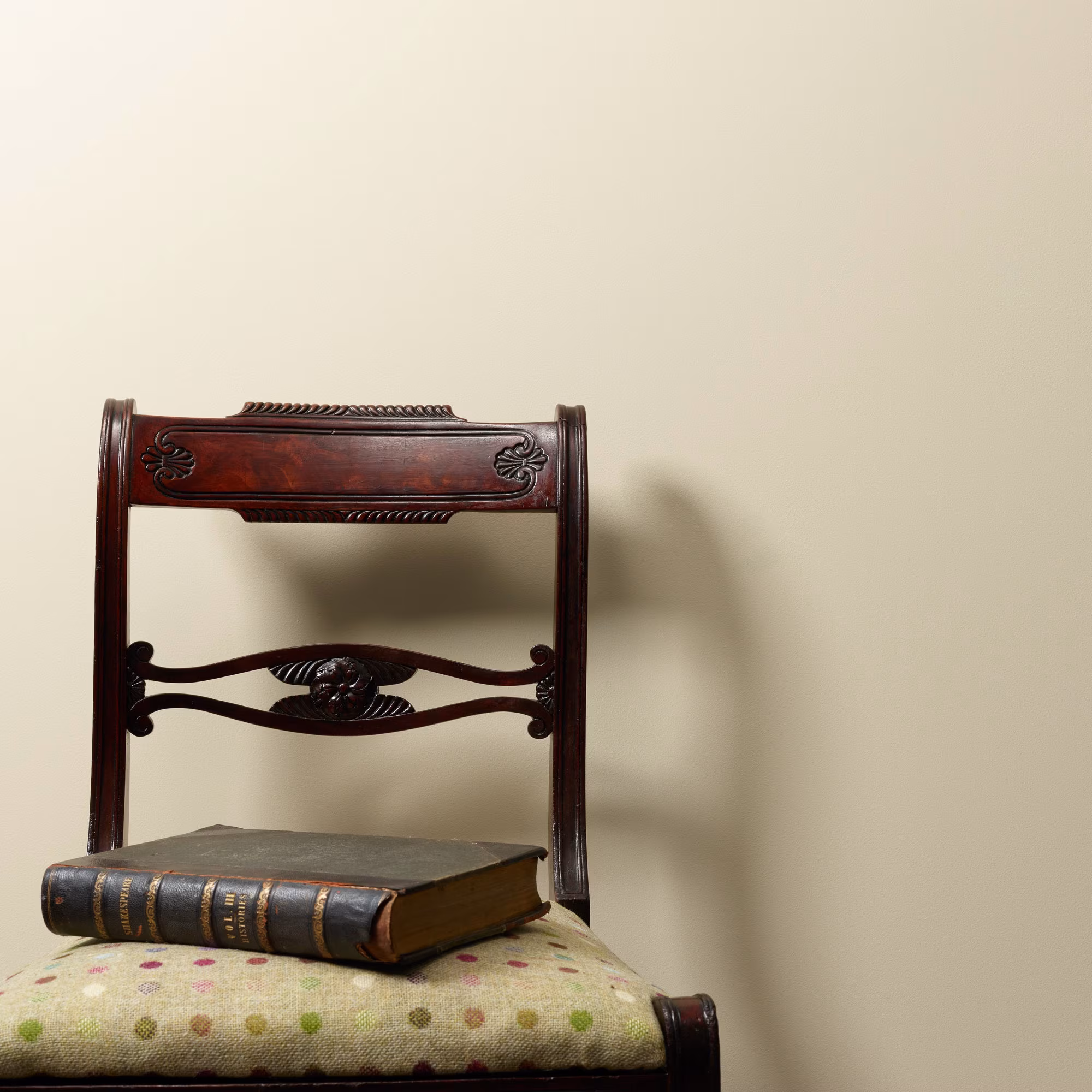Creme Caramel Trim Paint - Image 2