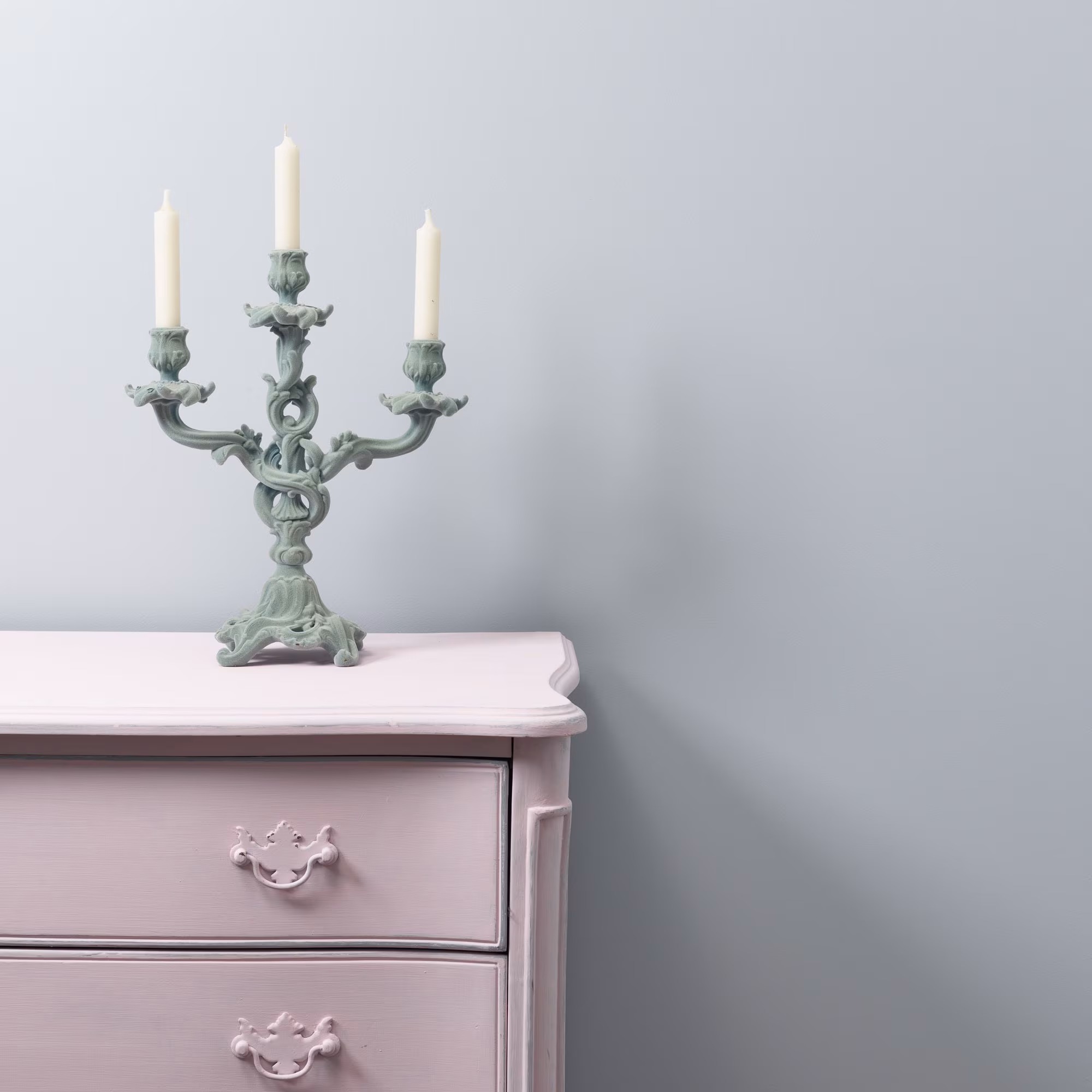 Cool Grey Wall Paint - Image 2