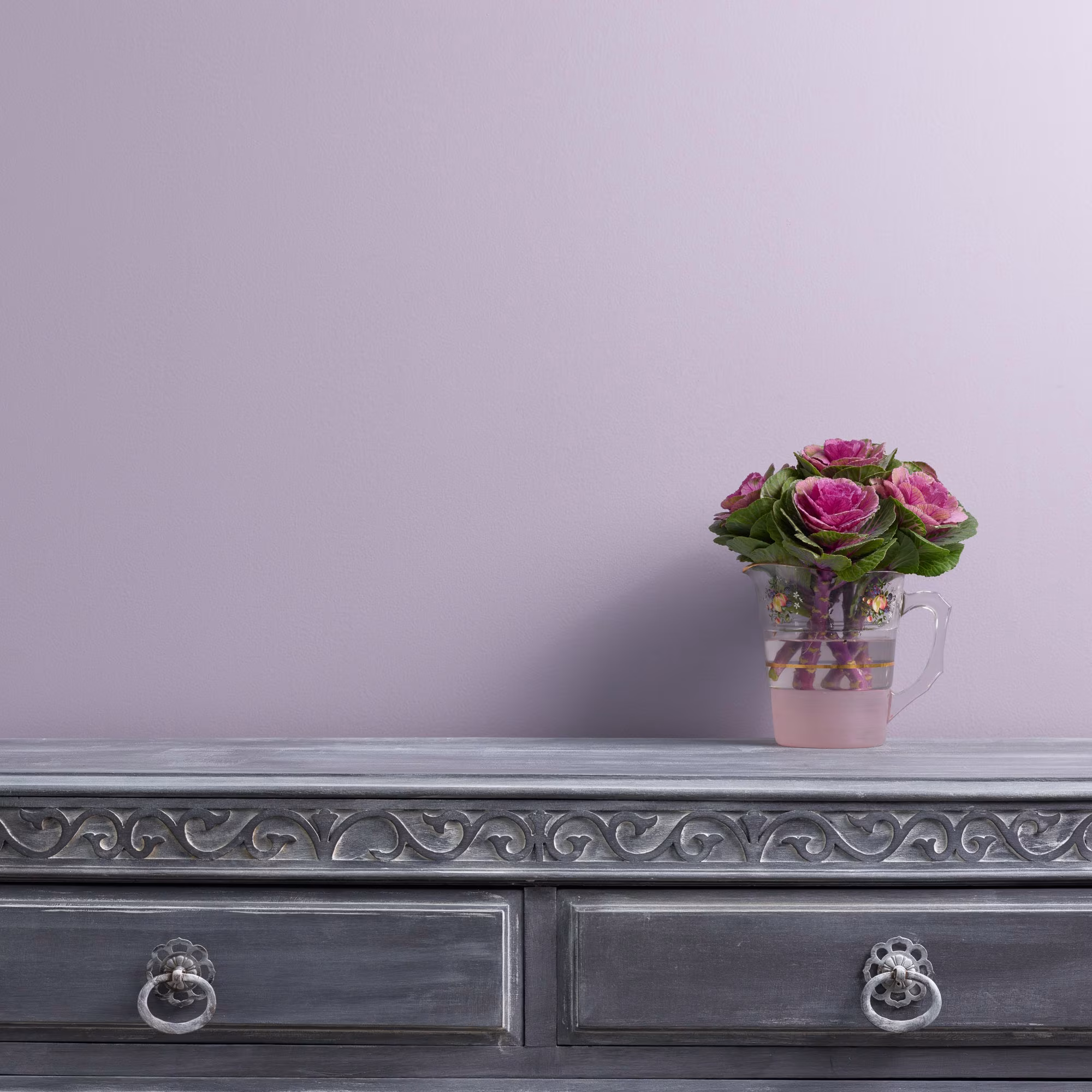 Lilac Hue Trim Paint - Image 2